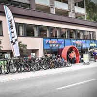 Hotel Bergland Intersport Rent Sölden Schaufenster