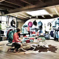 Zentrum Sölden Intersport Glanzer von Innen