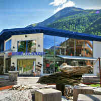 Intersport Glanzer Zentrum Sölden von Aussen Sommer