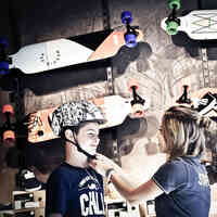 Moreboards Intersport Glanzer Sölden Helm Anprobe